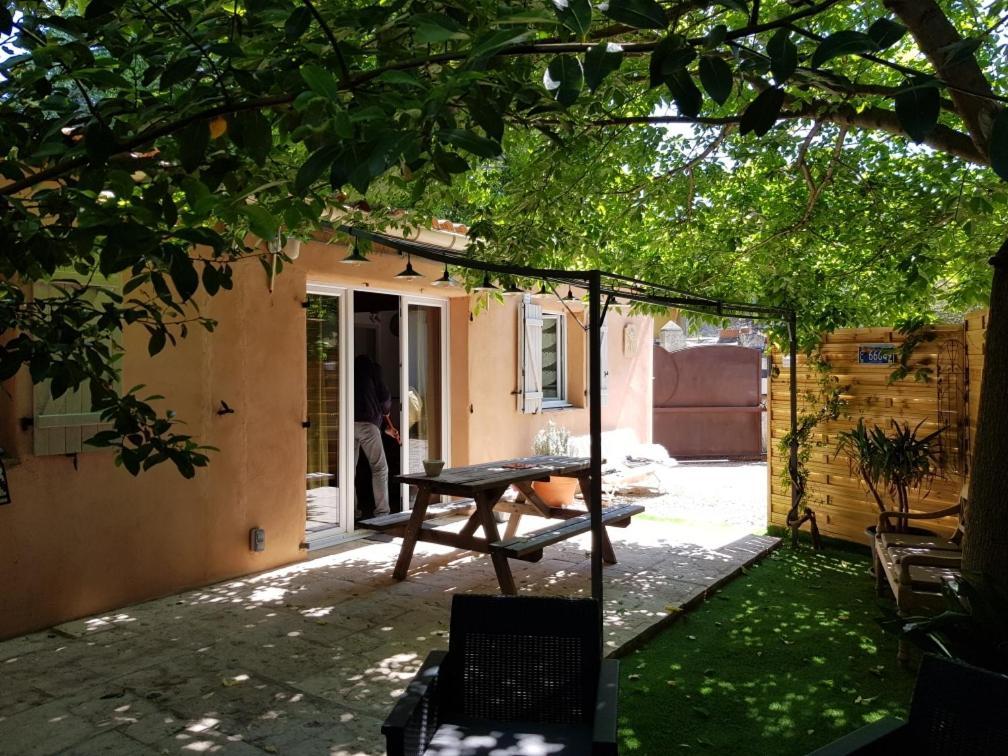 Villa le petit st Jean à Cazouls-d Herault Extérieur photo